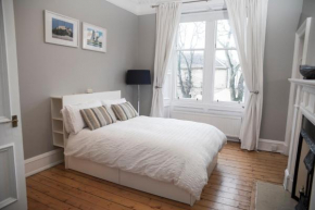 Edinburgh, Stockbridge Apartment